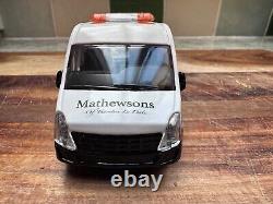 Mathewsons Recovery Truck Signed BOX. Code 3 TV's BANGERS & CASH 143 scale