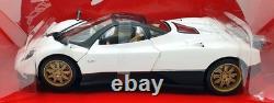 Mondo Motors 1/18 Scale Diecast 500925 Pagani Zonda F White/Black