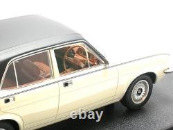 Morris Marina Saloon 1976 creme/black 1/18 Cult Scale Models RARE