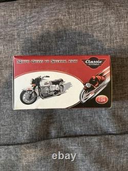 Moto Guzzi V7 Special 124 Scale Die-Cast Model Collection