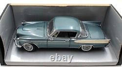 Motor City Classics 1/18 Scale Diecast 80004 1957 Studebaker Golden Hawk Grey