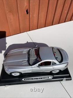 Motor Max 1/12 Scale Diecast 73004 Mercedes Benz McLaren SLR Metallic Silver