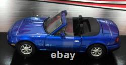Motor Max 1/24 Scale Diecast 73262BLU Mazda MX5 Miata Blue