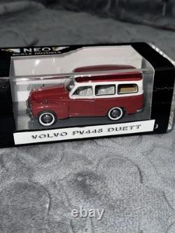 Neo Volvo PV445 Duett 1/43 Red/white Model Car