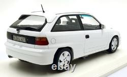 Norev 1/18 Scale Diecast 183673 1991 Opel Astra GSi White
