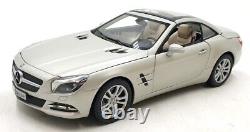 Norev 1/18 Scale Diecast DC211124Q Mercedes-Benz SL Class Silver