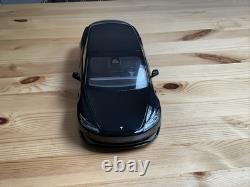 Offical Tesla Model 3 Highland Diecast 118 Scale Model Car