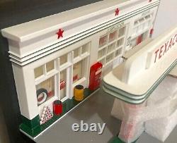 Original Franklin Mint B11XO67 1/43 scale Texaco Gas Station Diorama Boxed