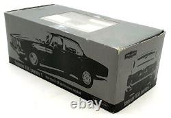 Paragon 1/18 Scale Diecast 2011002R 1971 Jaguar 2.8 RHD Regency Red