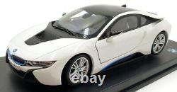Paragon 1/18 Scale Diecast 80 43 2 336 841 BMW i8 Crystal White