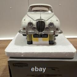 Paragon 1/18 Scale Diecast DC26324A 1967 Daimler V8 250 White