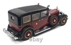 Paul's Model Art 1/24 Scale PMA770 1935 Mercedes Benz TYP 770 Dk Red/Black