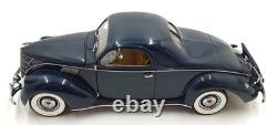 Precision 100 1/18 Scale Diecast 32890M 1937 Lincoln Zephyr Dark Blue