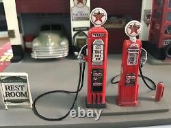 Rare1940. TEXACO, PETROL SERVICE STATION GARAGE DIORAMA. 1/43 Scale. CORGI DINKY