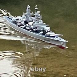 Remote Controlled Warship 1/360 Scale 28 Inch RC Ship 20-25km/h On Lake