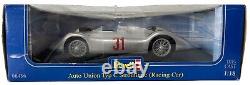 Revell 1/18 Scale Diecast Car 08436 Auto Union Typ C Stromline Racing #31 Silver