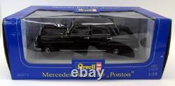 Revell 1/18 Scale Model Car 08973 Mercedes Benz 180'Ponton' Black