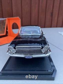 Road Signature 1961 DeSoto Adventurer 1/18 Scale Black Lucky Die Cast New Boxed