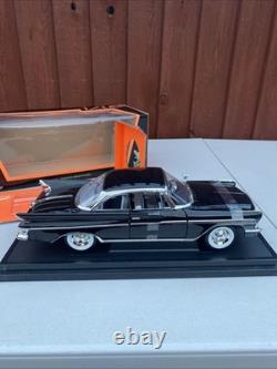 Road Signature 1961 DeSoto Adventurer 1/18 Scale Black Lucky Die Cast New Boxed