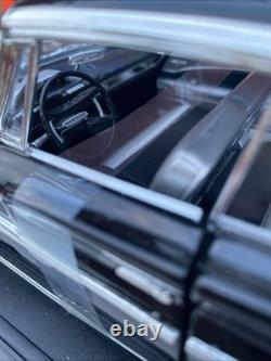 Road Signature 1961 DeSoto Adventurer 1/18 Scale Black Lucky Die Cast New Boxed