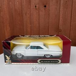Road Signature 1964 MERCURY Marauder Coupe 1/18 Scale White with Tiffany Blue