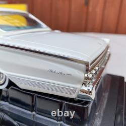 Road Signature 1964 MERCURY Marauder Coupe 1/18 Scale White with Tiffany Blue