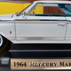 Road Signature 1964 MERCURY Marauder Coupe 1/18 Scale White with Tiffany Blue