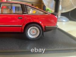 Rover 3500 Vitesse in Targa red Cult Scale 118