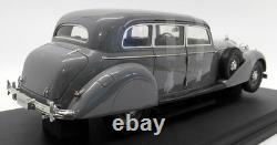 Signature 1/18 Scale diecast car 18129 1938 Mercedes Benz 770K Grey