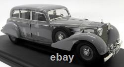 Signature 1/18 Scale diecast car 18129 1938 Mercedes Benz 770K Grey