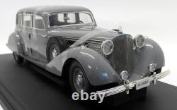 Signature 1/18 Scale diecast car 18129 1938 Mercedes Benz 770K Grey
