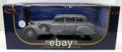 Signature 1/18 Scale diecast car 18129 1938 Mercedes Benz 770K Grey
