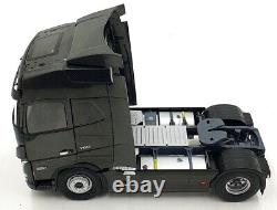 Solido 1/24 Scale Diecast S2400102 Volvo FH16 Globetrotter XL 2022 Black