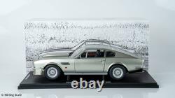 Stirling Scale 118 Aston Martin V8 Vantage 1986 (X-Pack) Birch Silver Meta
