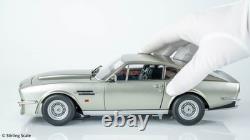 Stirling Scale 118 Aston Martin V8 Vantage 1986 (X-Pack) Birch Silver Meta