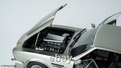 Stirling Scale 118 Aston Martin V8 Vantage 1986 (X-Pack) Birch Silver Meta