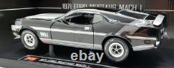 Sun Star 1/18 Scale 3639 1971 Ford Mustang Mach 1 Black/Silver