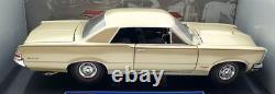 Sun Star 1/18 Scale Diecast 1802 1965 Pontiac GTO Capri Gold