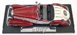 Sun Star 1/18 Scale Diecast 2406 1939 Horch 855 Roadster Red/White