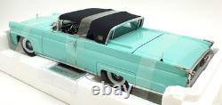 Sun Star 1/18 Scale Diecast 4704 1958 Lincoln Continental MKIII Sequoia Green