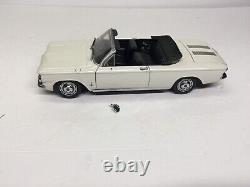 Sun Star 118 Scale 1963 Chevy Corvair Convertible Diecast Model Car