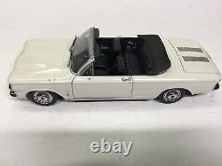 Sun Star 118 Scale 1963 Chevy Corvair Convertible Diecast Model Car