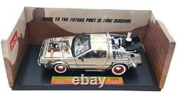 Sunstar 1/18 Scale 2712 Back To The Future Part 3 Time Machine Delorean