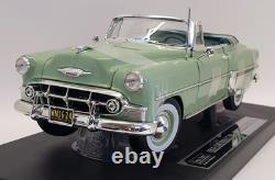 Sunstar 1/18 Scale Model 1624 1953 Chevrolet Bel Air Conv Surf Green