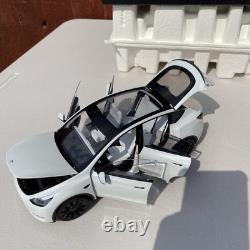 TESLA 118 Scale Model Y White Diecast Car Official Dealer Edition New Boxed