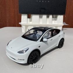 TESLA 118 Scale Model Y White Diecast Car Official Dealer Edition New Boxed