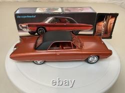 The Chrysler Corp Turbine Car'The Experimental' 1/25 scale by Jo-Han VERY RARE