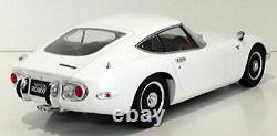 Triple 9 1/18 Scale Diecast T9-1800183 Toyota 2000GT White