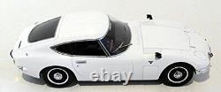 Triple 9 1/18 Scale Diecast T9-1800183 Toyota 2000GT White