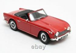 Triumph TR5 p. I. Red'67-'68 118 Cult Scale Models